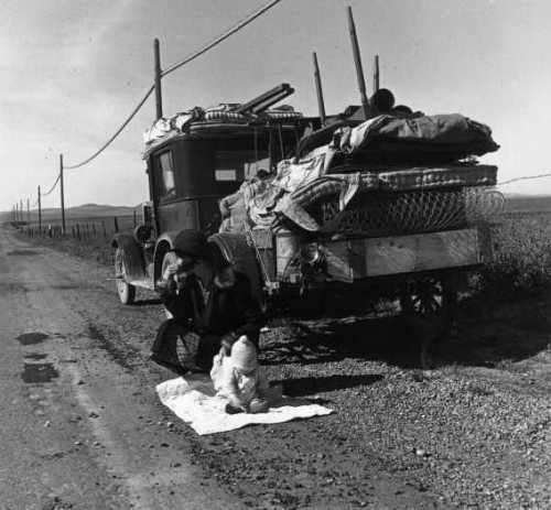 Dorothea Lange, 1937. Migrant family on Highway 99, near Tracy, California